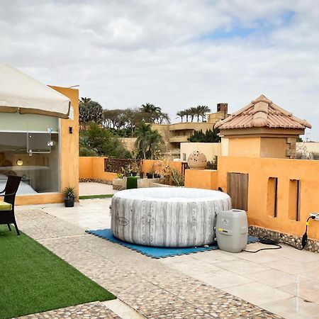 Boho Getaway With Pyramids View & Jacuzzi Apartment Giza Exterior photo
