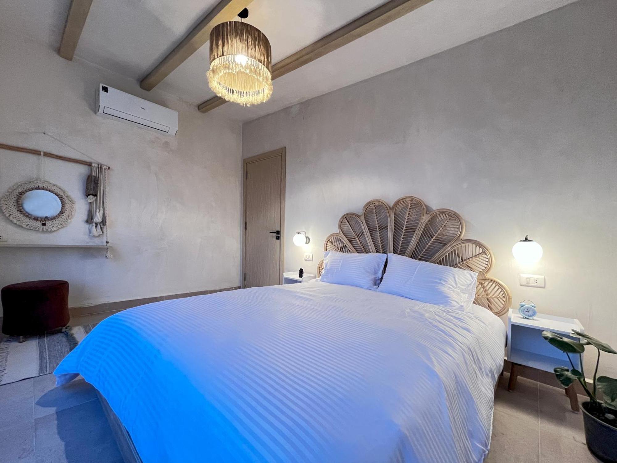 Boho Getaway With Pyramids View & Jacuzzi Apartment Giza Exterior photo