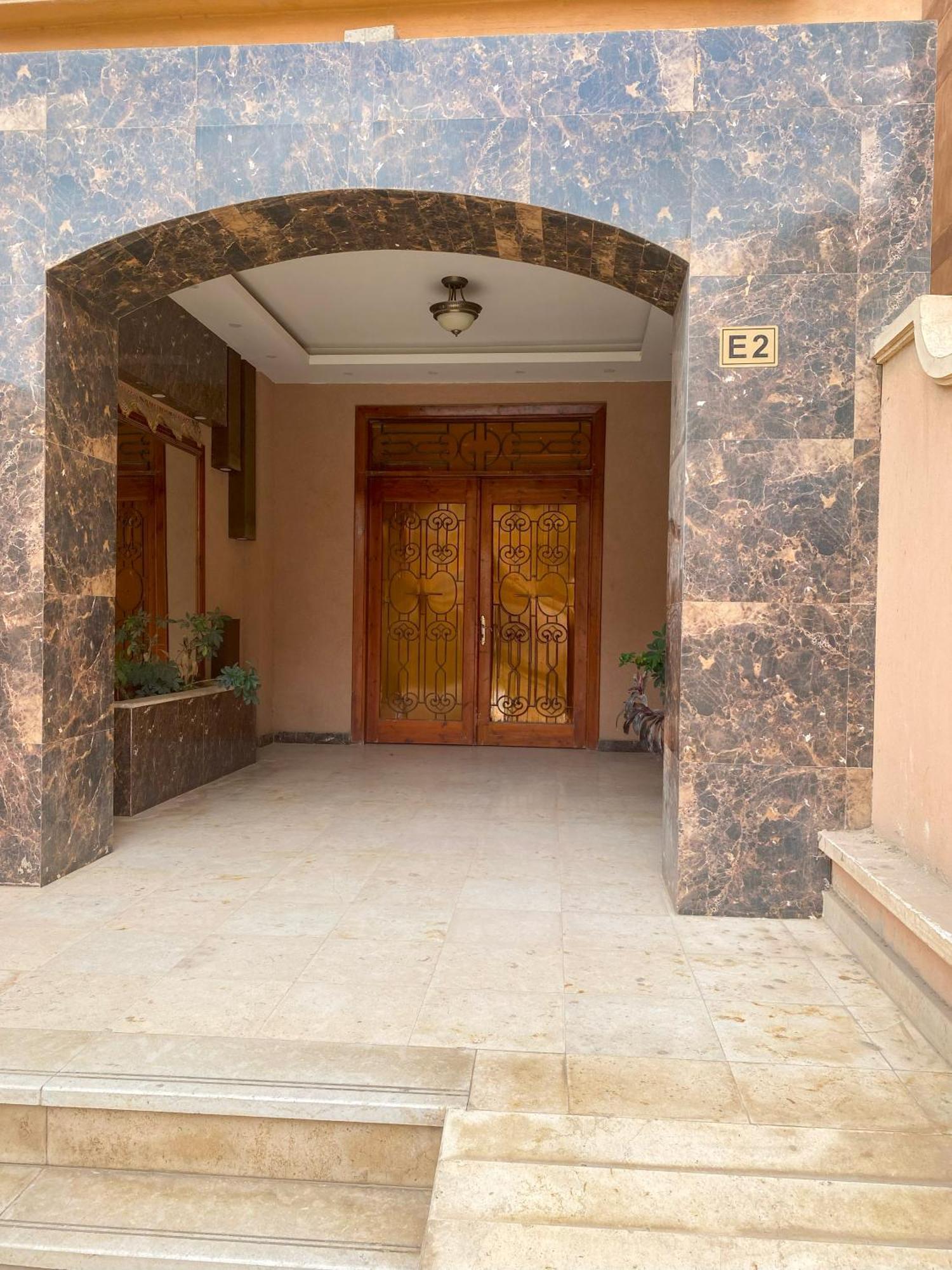 Boho Getaway With Pyramids View & Jacuzzi Apartment Giza Exterior photo