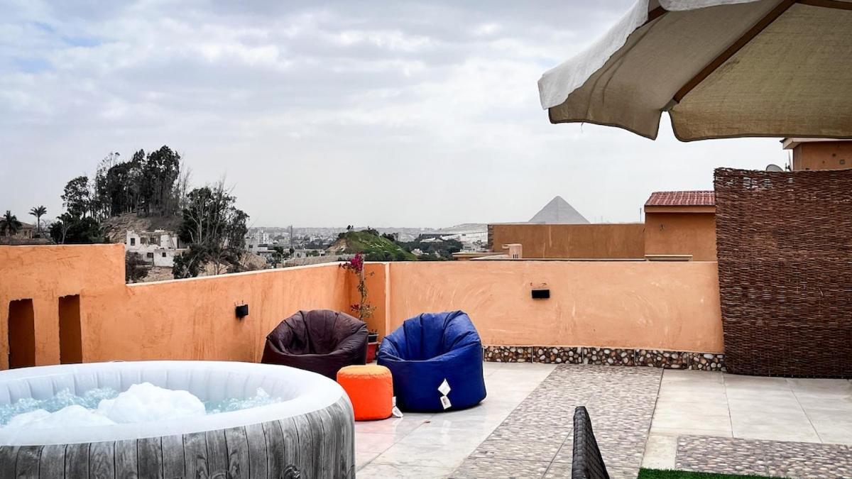 Boho Getaway With Pyramids View & Jacuzzi Apartment Giza Exterior photo